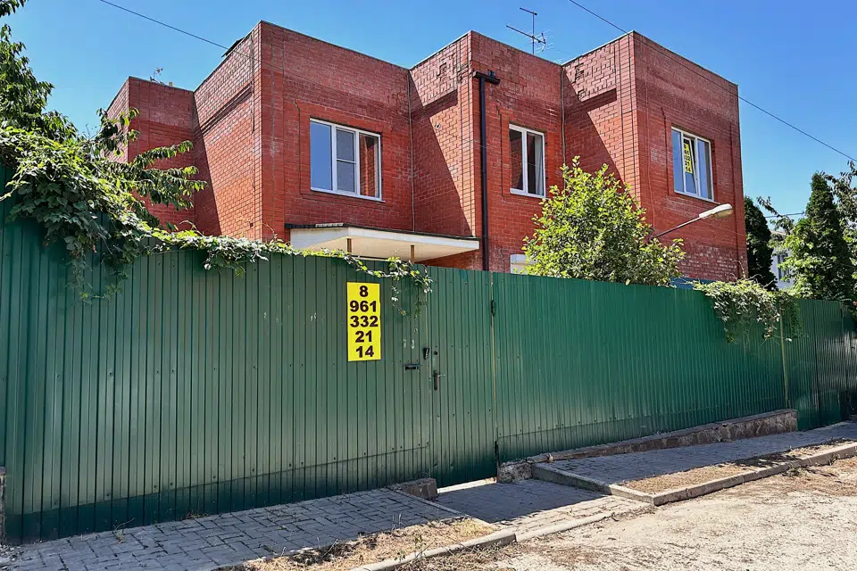 Продаётся 2-этажный дом, 500 м²