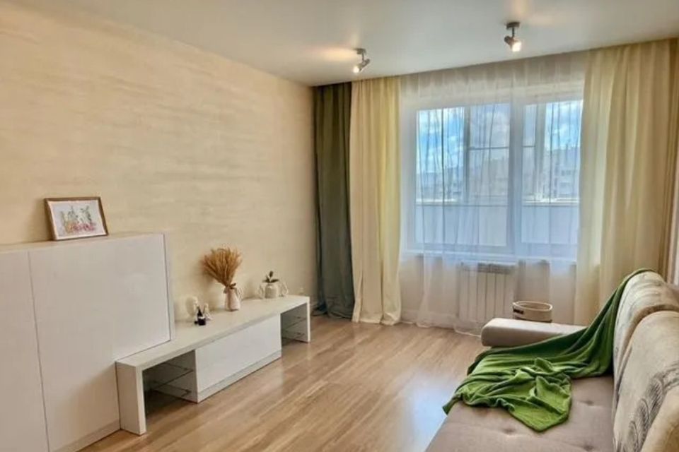 Продаётся 1-комнатная квартира, 37 м²