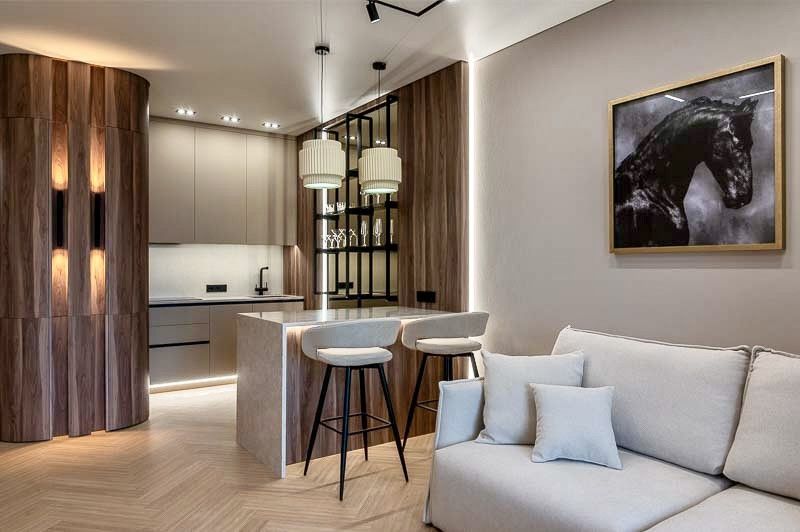 Продаётся 1-комнатная квартира, 56 м²