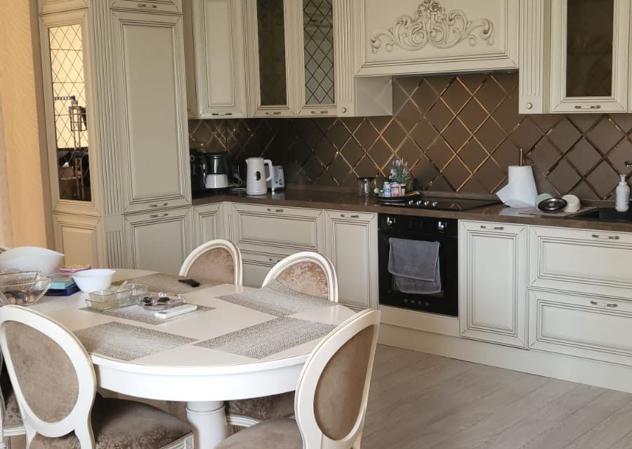 Продаётся 4-комнатная квартира, 116.5 м²