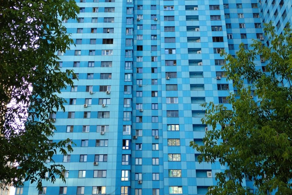 Продаётся 2-комнатная квартира, 55.6 м²