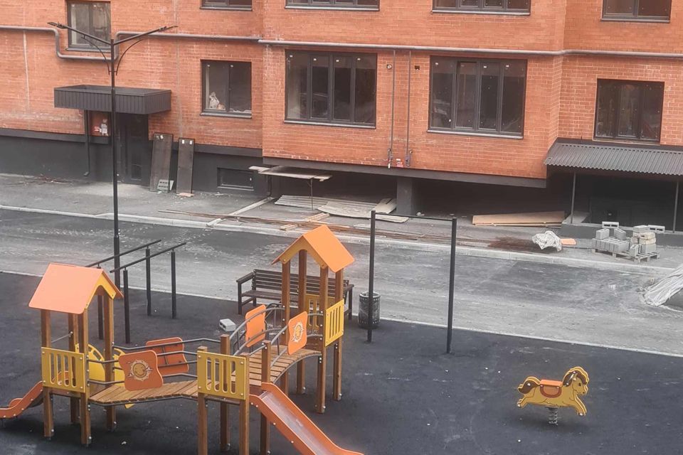 Продаётся 1-комнатная квартира, 45.7 м²