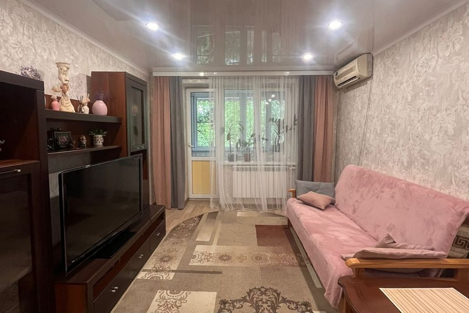 Продаётся 3-комнатная квартира, 55 м²