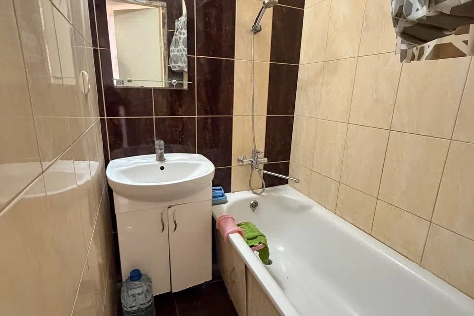 Продаётся 3-комнатная квартира, 50 м²