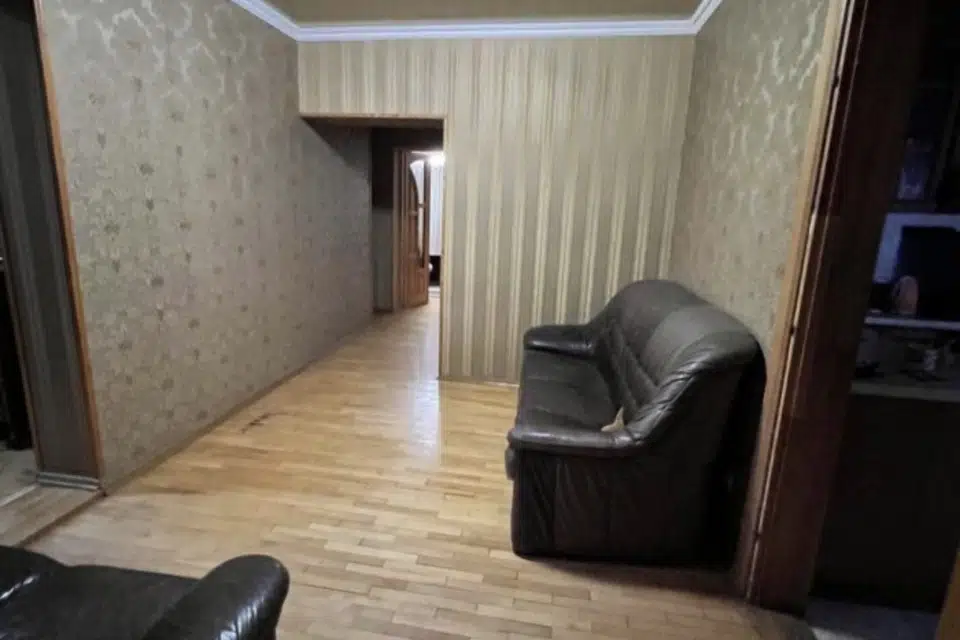 Продаётся 4-этажный дом, 350 м²