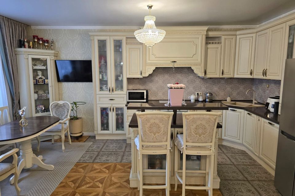 Продаётся 3-комнатная квартира, 99.9 м²