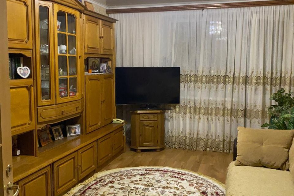 Продаётся 3-комнатная квартира, 57.2 м²