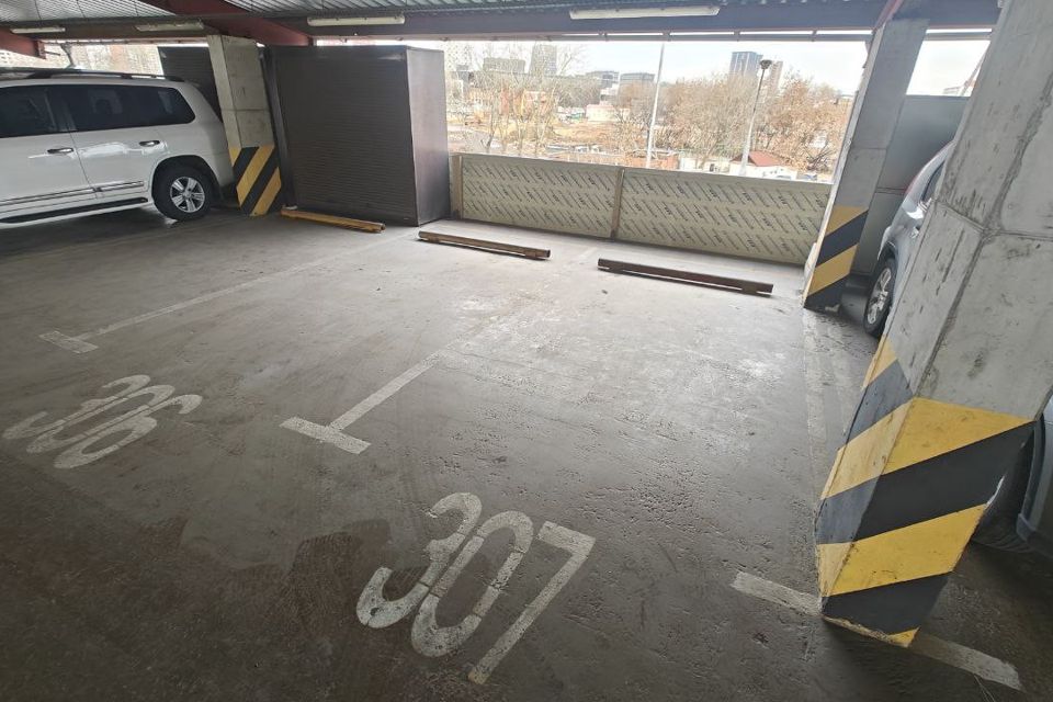 Продаётся машиноместо, 13.1 м²