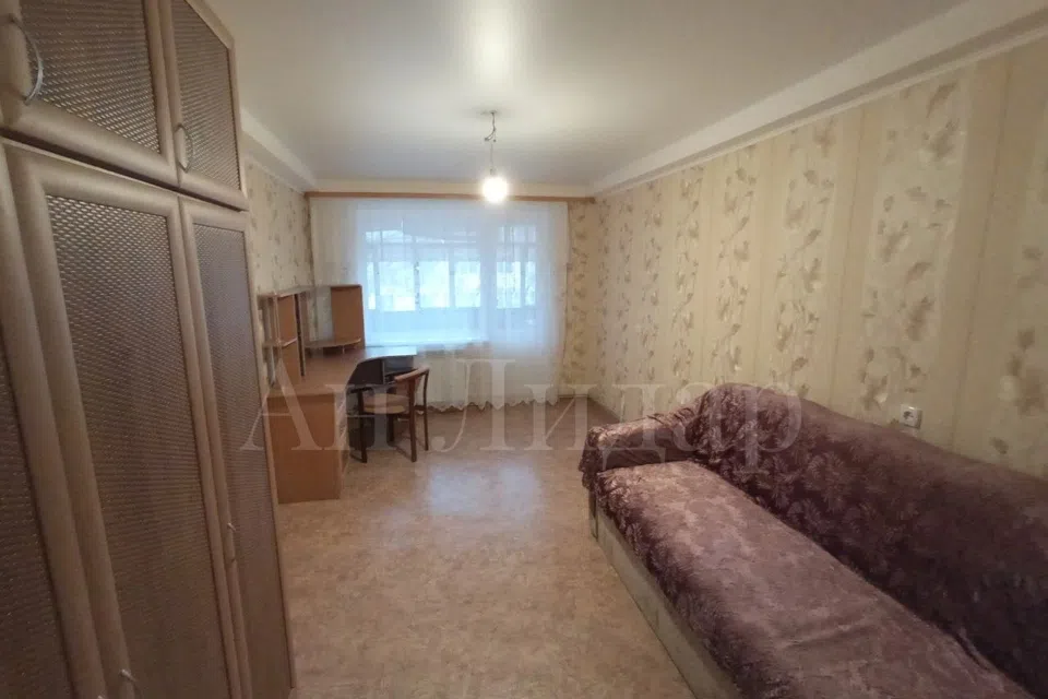Продаётся 3-комнатная квартира, 55 м²