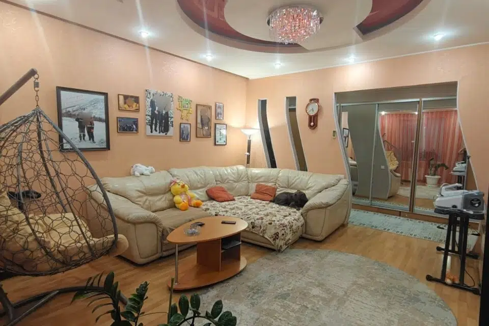 Продаётся 3-комнатная квартира, 93.7 м²