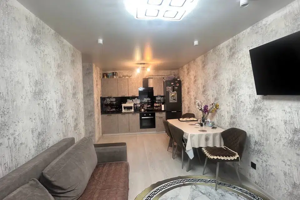 Продаётся 2-комнатная квартира, 53 м²