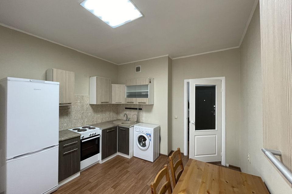 Сдаётся 1-комнатная квартира, 38 м²