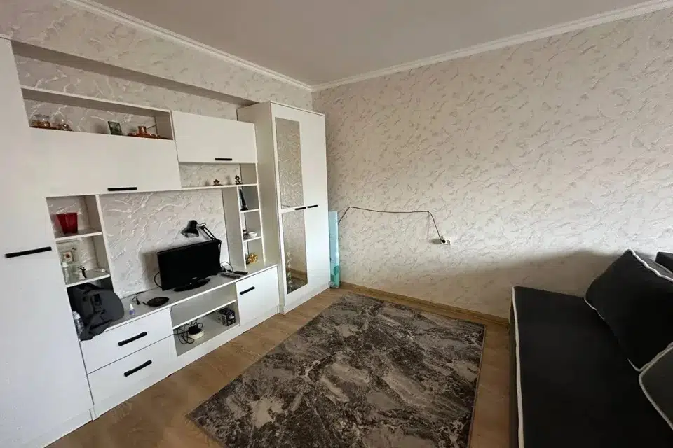 Продаётся 3-комнатная квартира, 56 м²