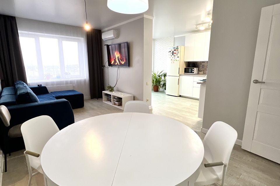 Продаётся 3-комнатная квартира, 82 м²