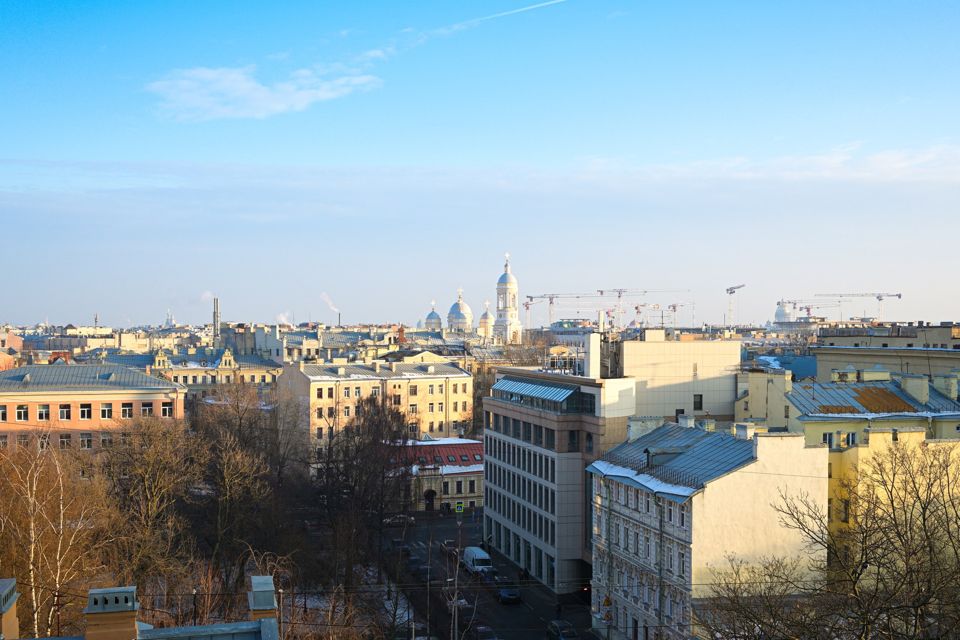 Продаётся 3-комнатная квартира, 144.4 м²