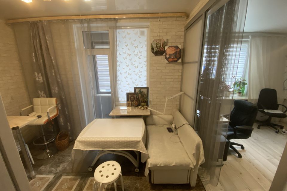 Продаётся 1-комнатная квартира, 44 м²