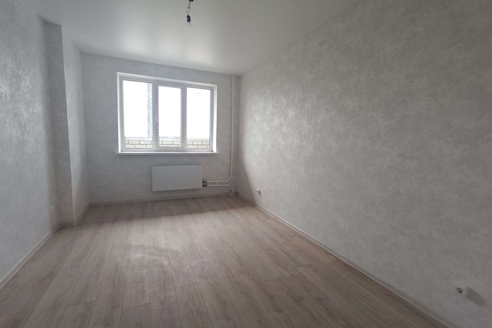 Продаётся 1-комнатная квартира, 42 м²