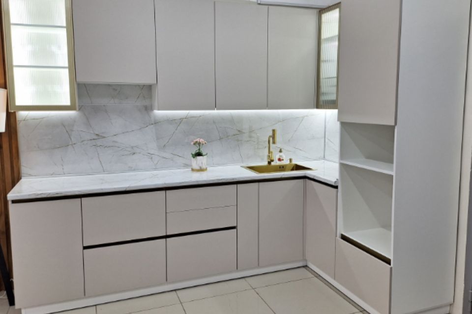 Продаётся 1-комнатная квартира, 42 м²