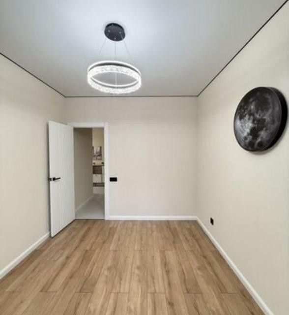 Продаётся 2-комнатная квартира, 56.3 м²
