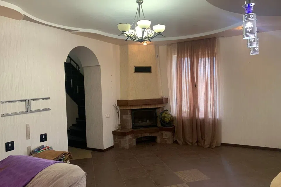 Продаётся 2-этажный дом, 153.8 м²