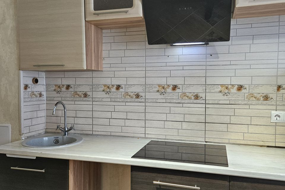 Продаётся 3-комнатная квартира, 70.5 м²