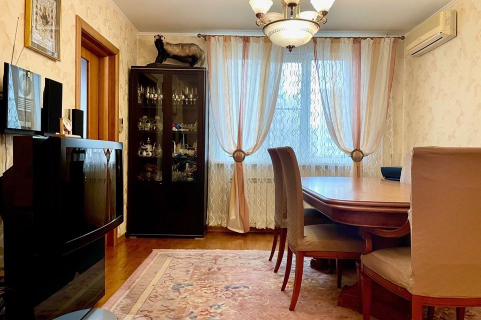 Продаётся 5-комнатная квартира, 112.9 м²