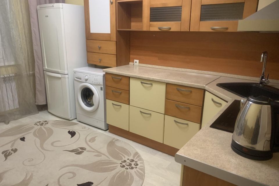 Сдаётся 1-комнатная квартира, 40 м²