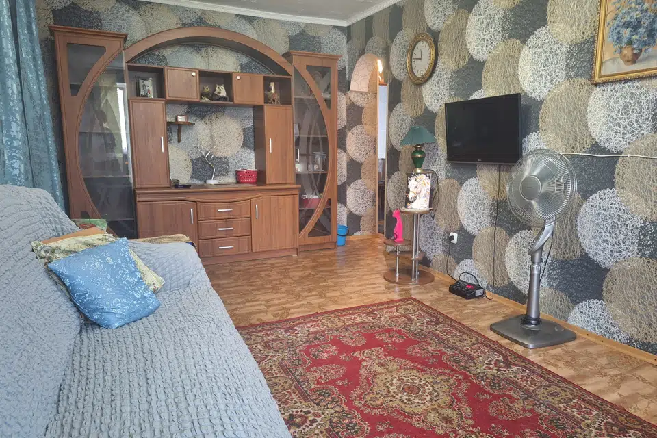 Продаётся 3-комнатная квартира, 56 м²