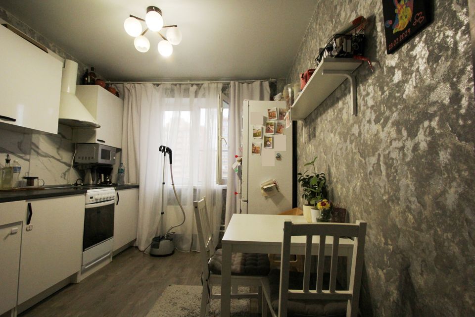 Продаётся 1-комнатная квартира, 37 м²