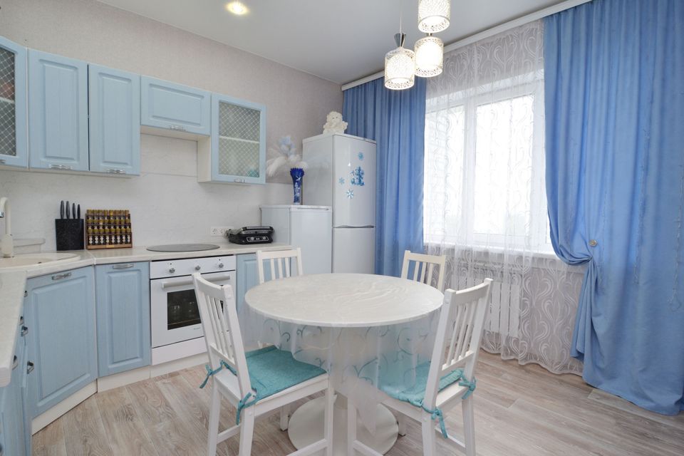 Продаётся 3-комнатная квартира, 68.3 м²