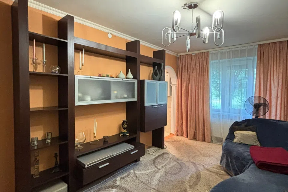 Продаётся 3-комнатная квартира, 62 м²