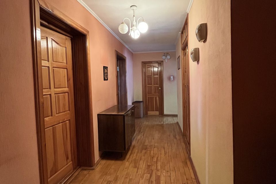 Продаётся 3-комнатная квартира, 75.7 м²