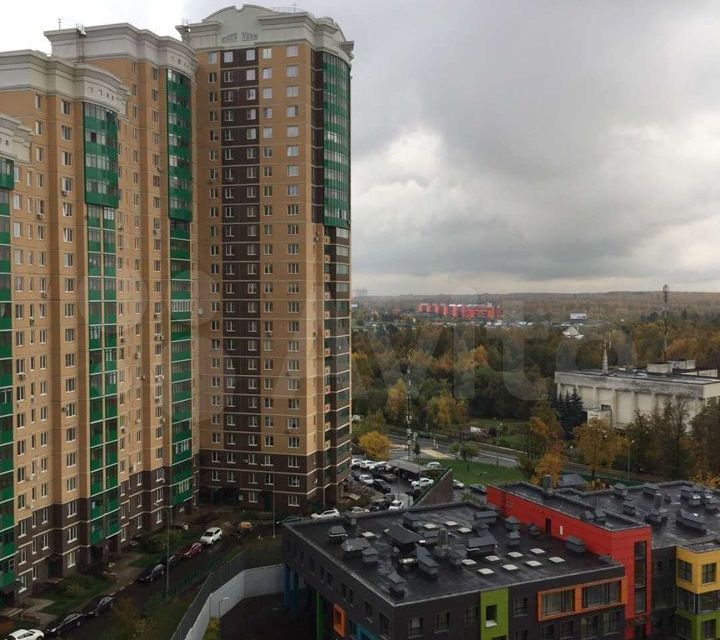 Продаётся 2-комнатная квартира, 56.7 м²