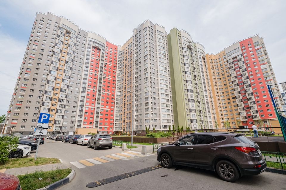 Продаётся 2-комнатная квартира, 65.9 м²
