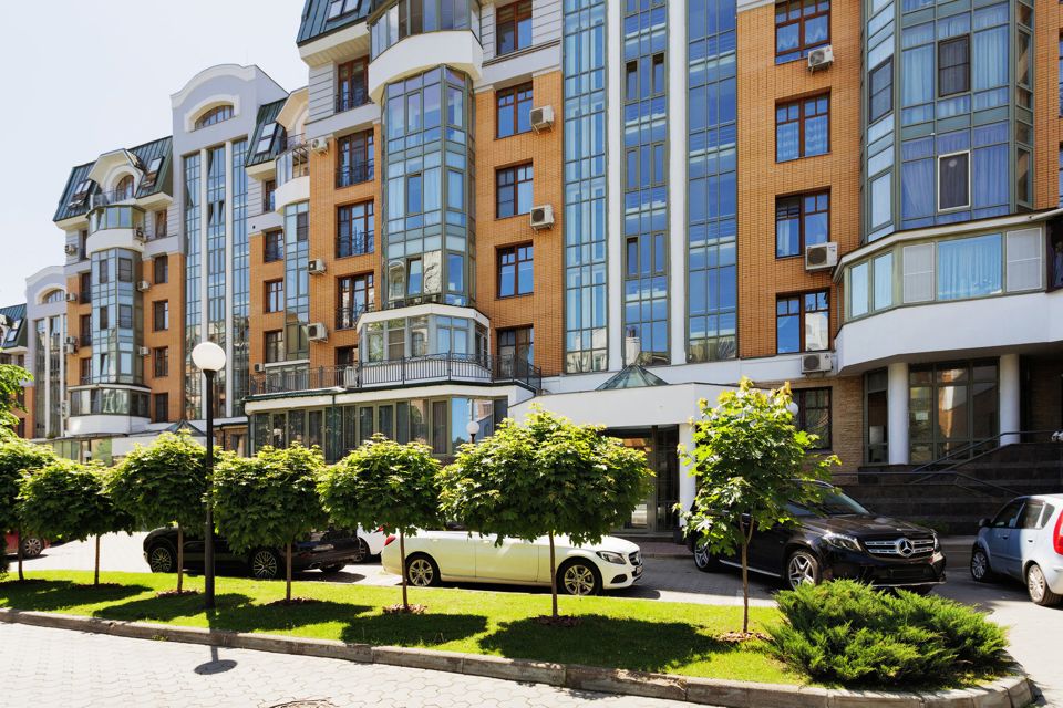 Продаётся 3-комнатная квартира, 113.8 м²