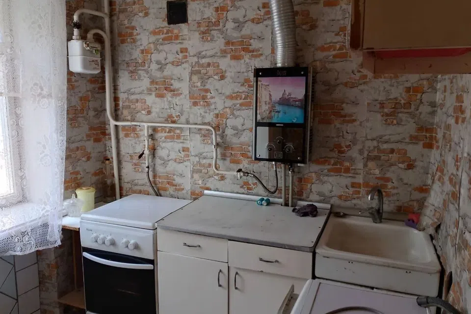 Продаётся 3-комнатная квартира, 57.3 м²