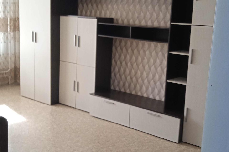 Сдаётся 1-комнатная квартира, 38 м²