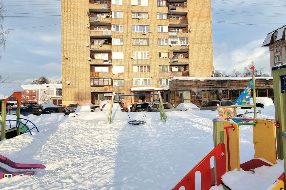 Продаётся комната в 5-комн. квартире, 11.8 м²