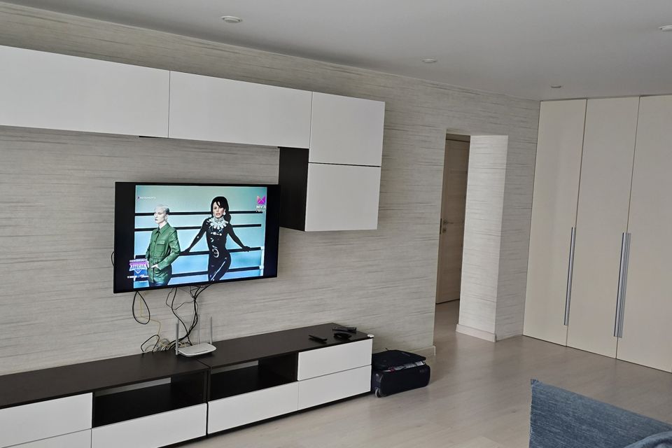 Продаётся 4-комнатная квартира, 74.4 м²