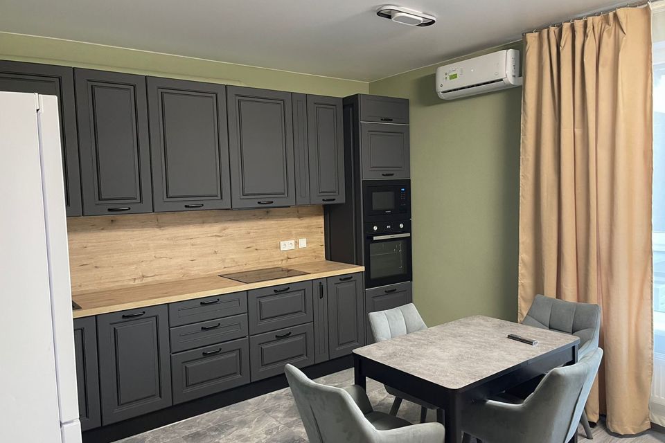 Сдаётся 2-комнатная квартира, 61 м²