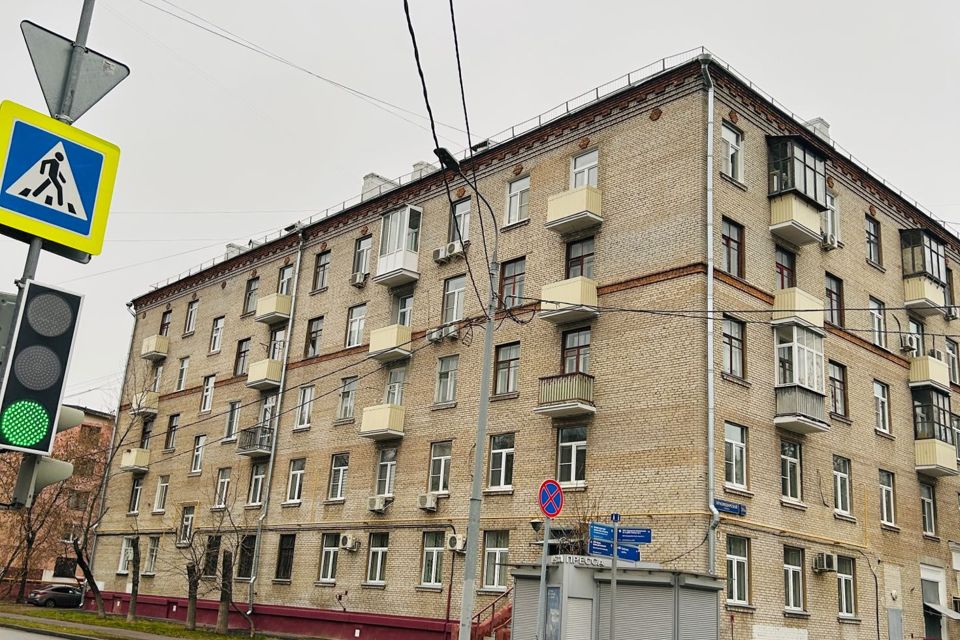 Продаётся комната в 3-комн. квартире, 14 м²