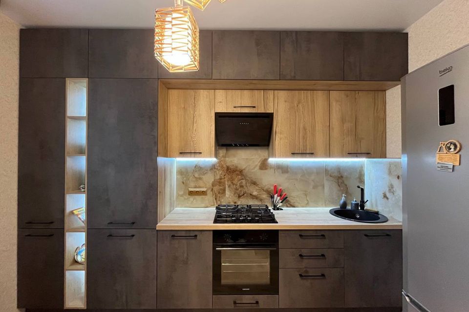 Продаётся 1-комнатная квартира, 42 м²