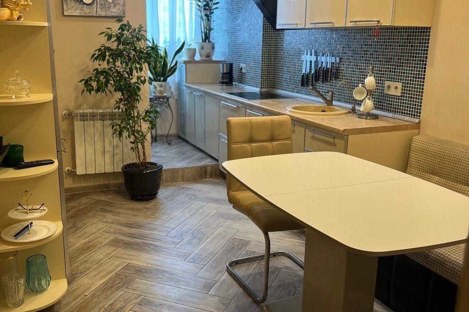 Продаётся 2-комнатная квартира, 67 м²