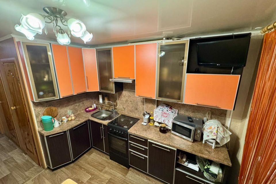 Продаётся 3-комнатная квартира, 57.8 м²