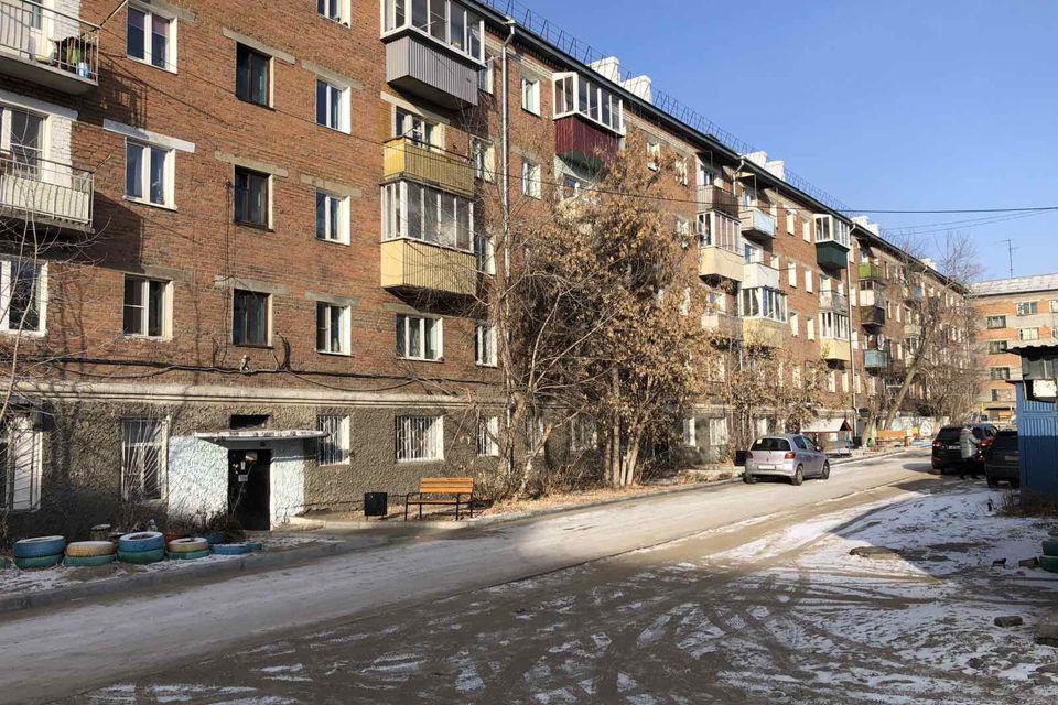 Продаётся 2 комнаты в 3-комн. квартире, 30 м²