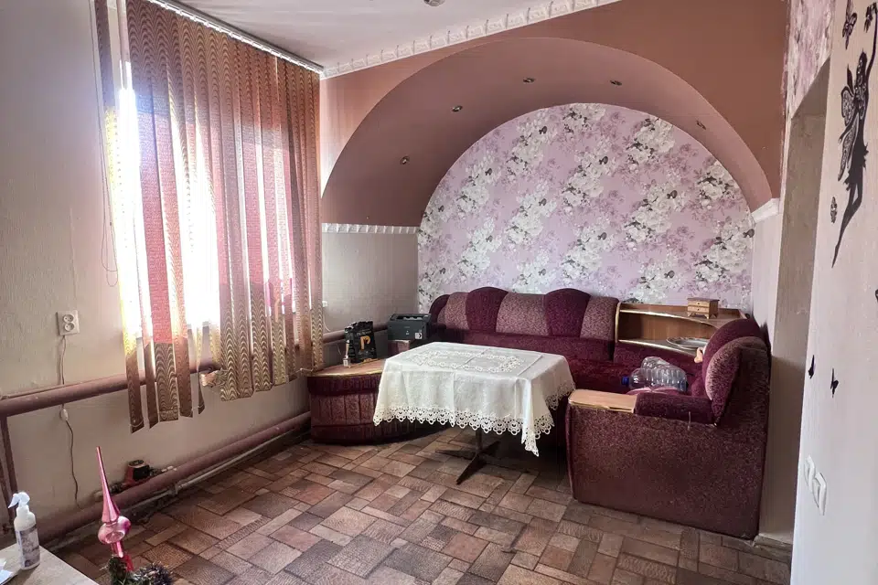 Продаётся 3-этажный дом, 400 м²