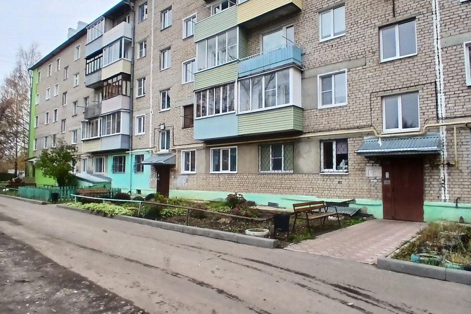 Продаётся 4-комнатная квартира, 63 м²