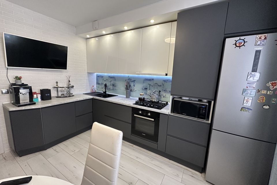 Продаётся 2-комнатная квартира, 60.6 м²