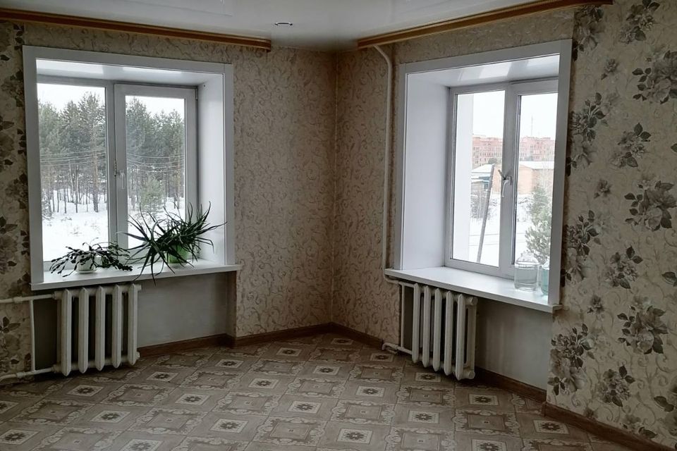 Продаётся 4-комнатная квартира, 81.1 м²