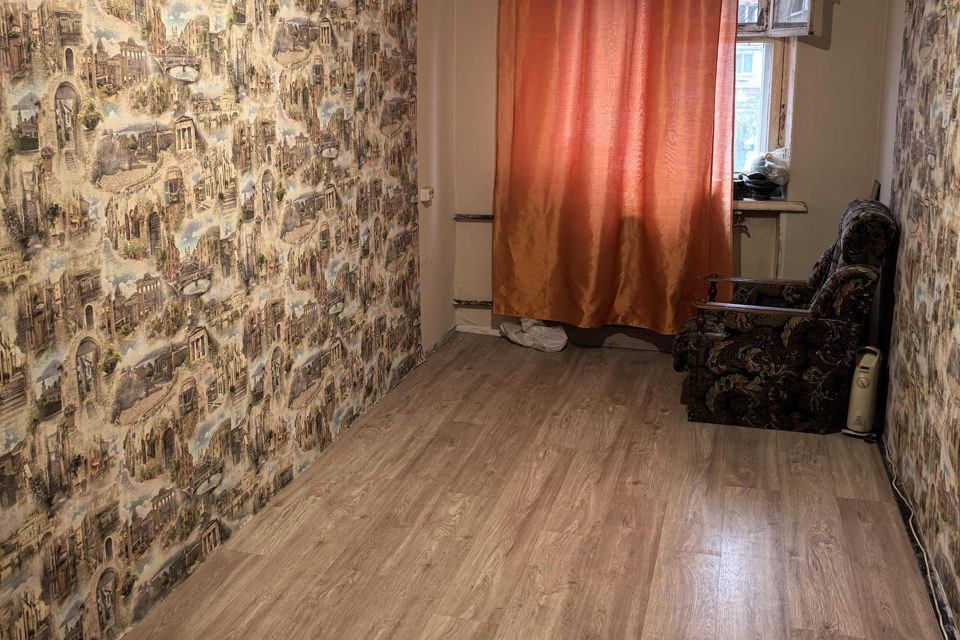 Продаётся комната в 4-комн. квартире, 12 м²